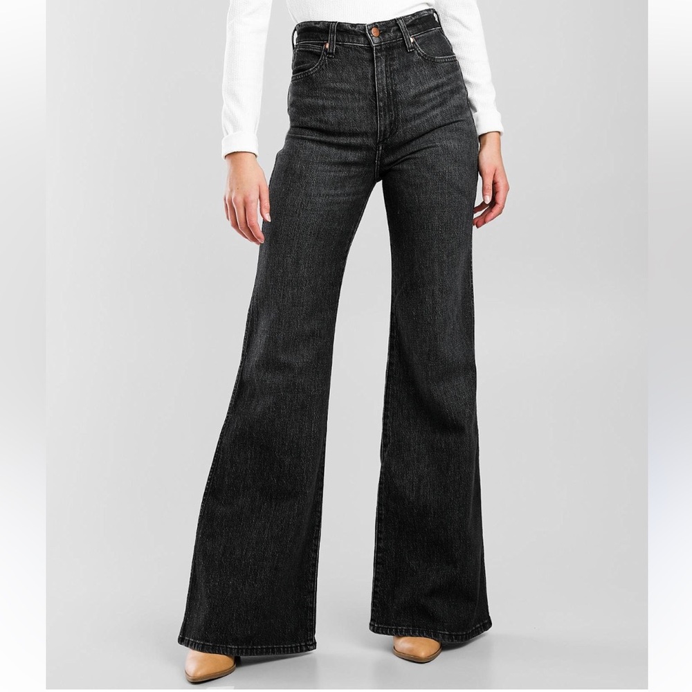 Wrangler Women's Black Flare Jeans Wide Leg